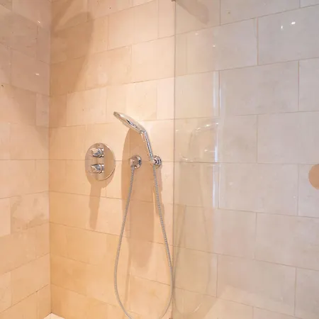 Willa Lei Suve By Interhome *